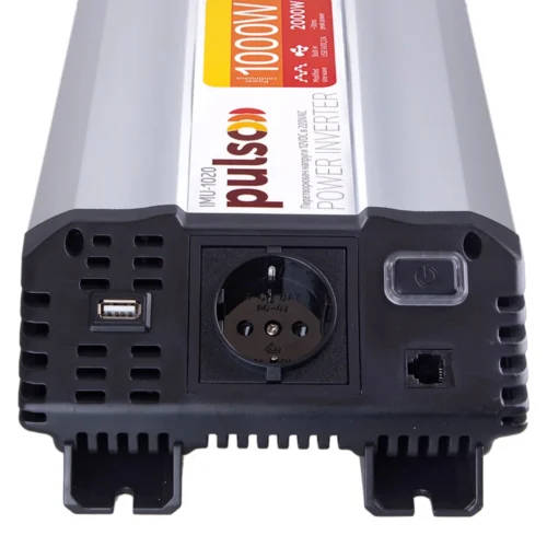 Інвертор PULSO IMU-1020 — передня панель з розеткою 220V, USB-портом та кнопкою живлення
