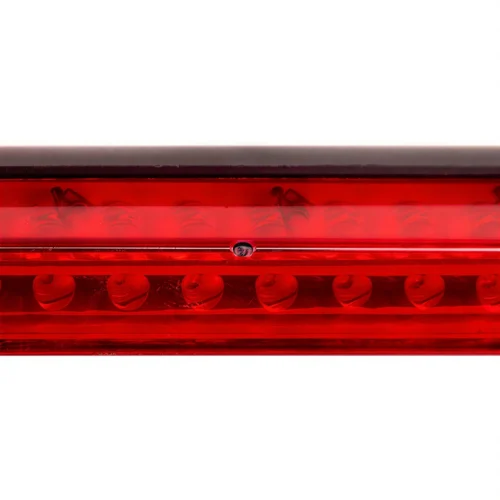 Стоп-сигнал Pulso CD-64948 12V — крупний план світлодіодних елементів 48 LED