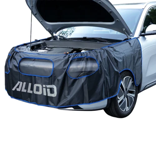 Сервісна накидка на крило Alloid NS-9171 380×70 см, встановлена на автомобіль під час обслуговування двигуна